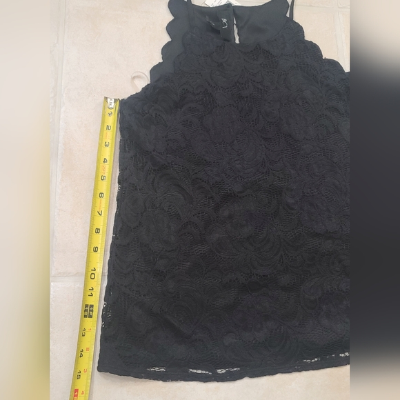 NWT Sz.Sm BCX Black Lace Halter Top - Picture 6 of 9